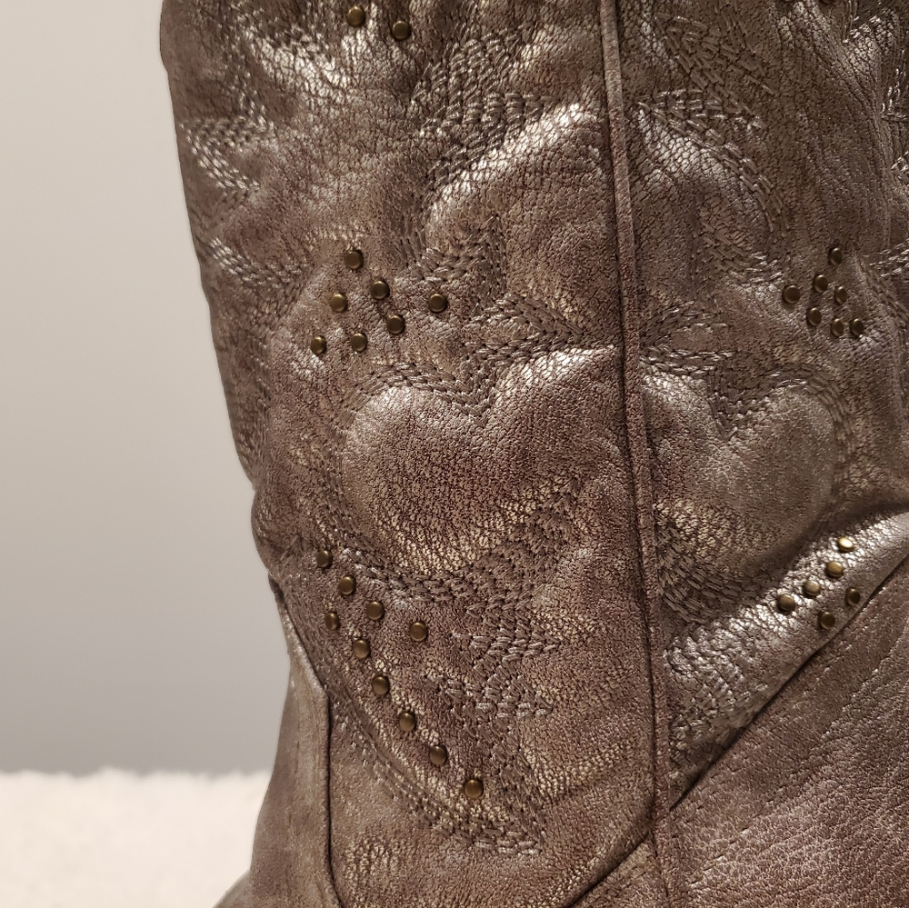 Very Volatile Studded Boot - Picture 3 of 3